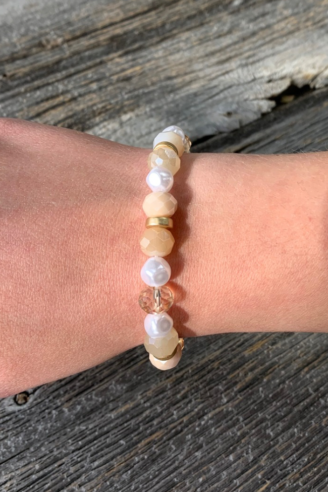 Elegant Faceted Bead and Pearl Bracelet